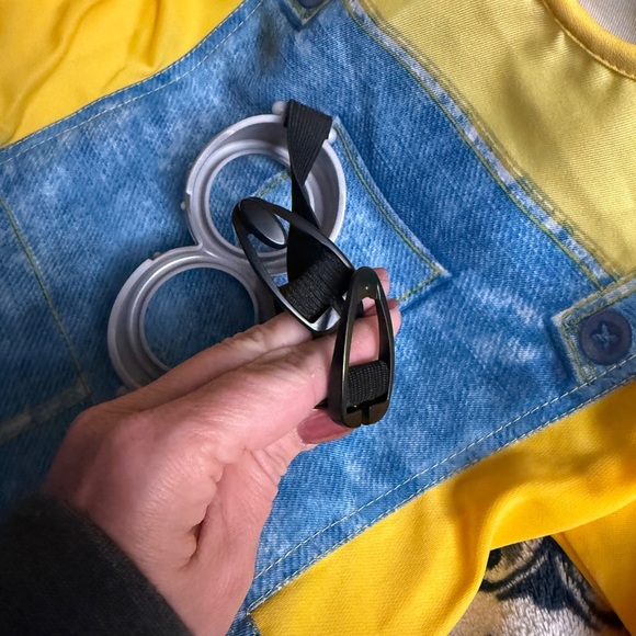 Rubie's Despicable Me Minions Girls sz M Yellow Blue Costume Dress& Goggles NEW - Picture 10 of 16